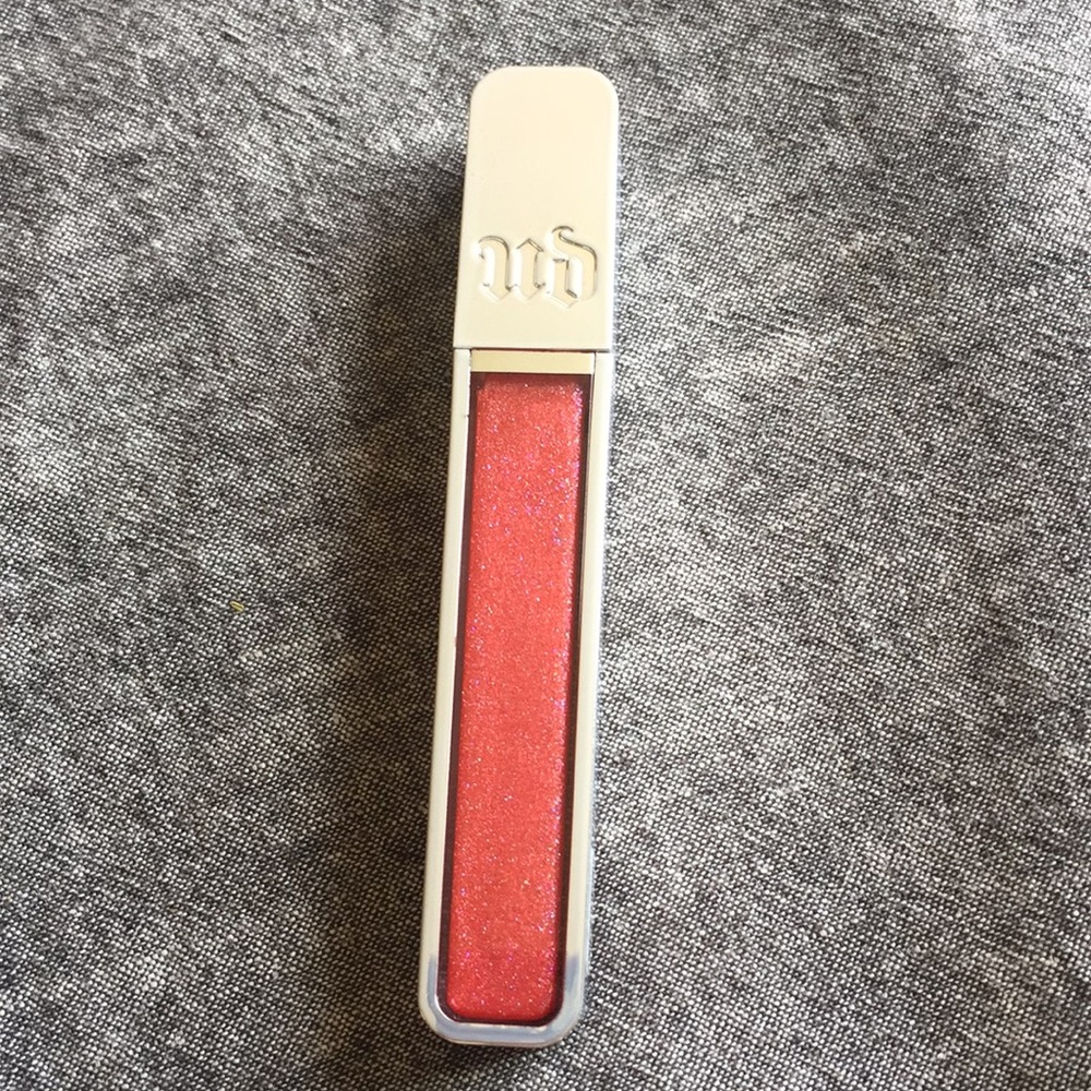 Urban Decay Hi-Fi Shine Lip Gloss in Hot Love